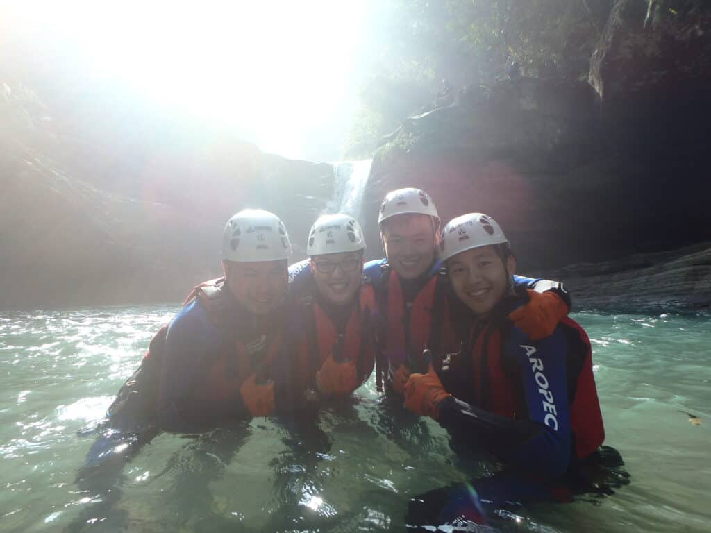 苗栗加里山溯溪