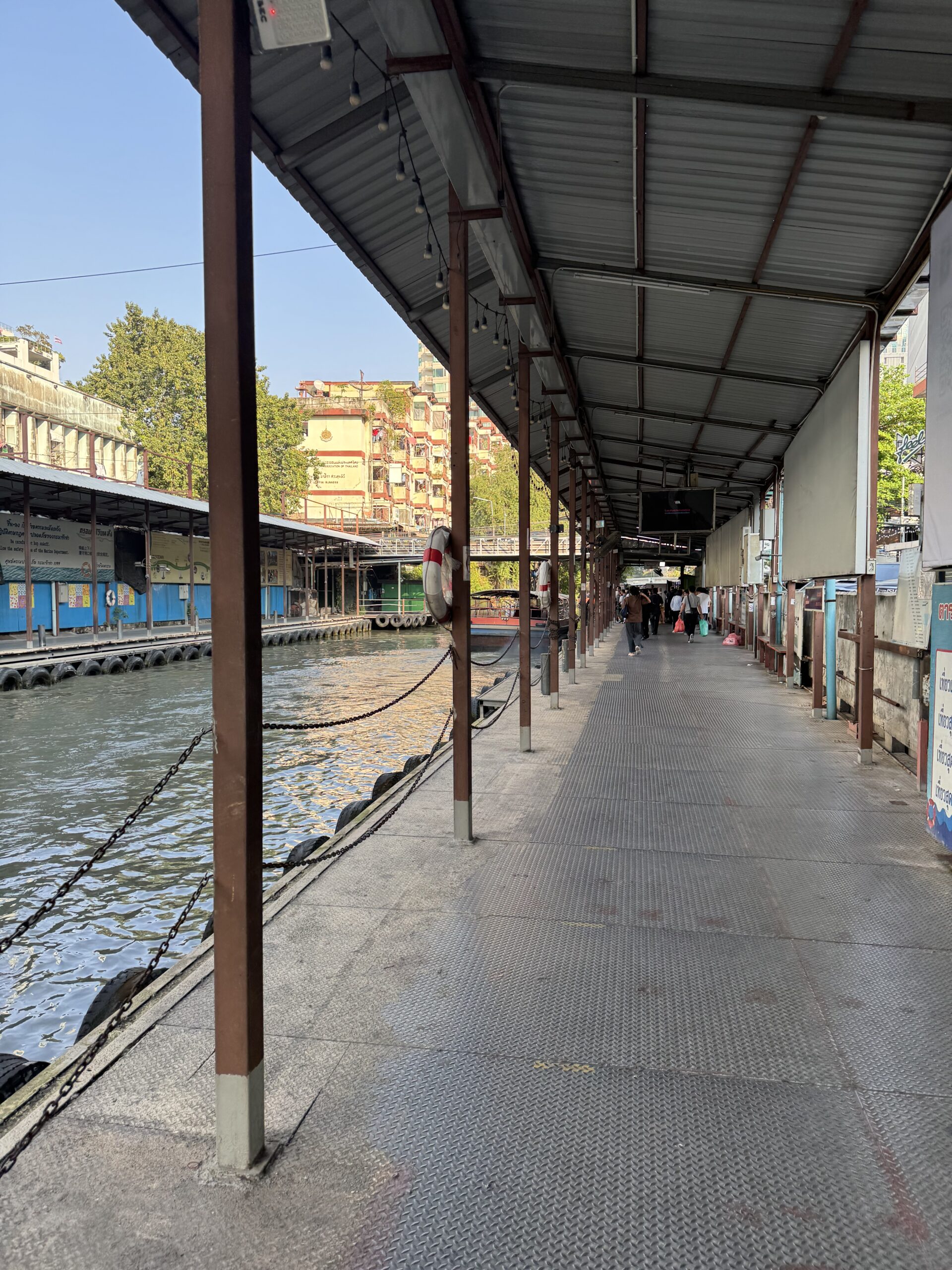 %E6%9B%BC%E8%B0%B7%E9%AB%92%E6%B2%B3%E8%88%B9%E8%A1%8C%EF%BC%A1 scaled